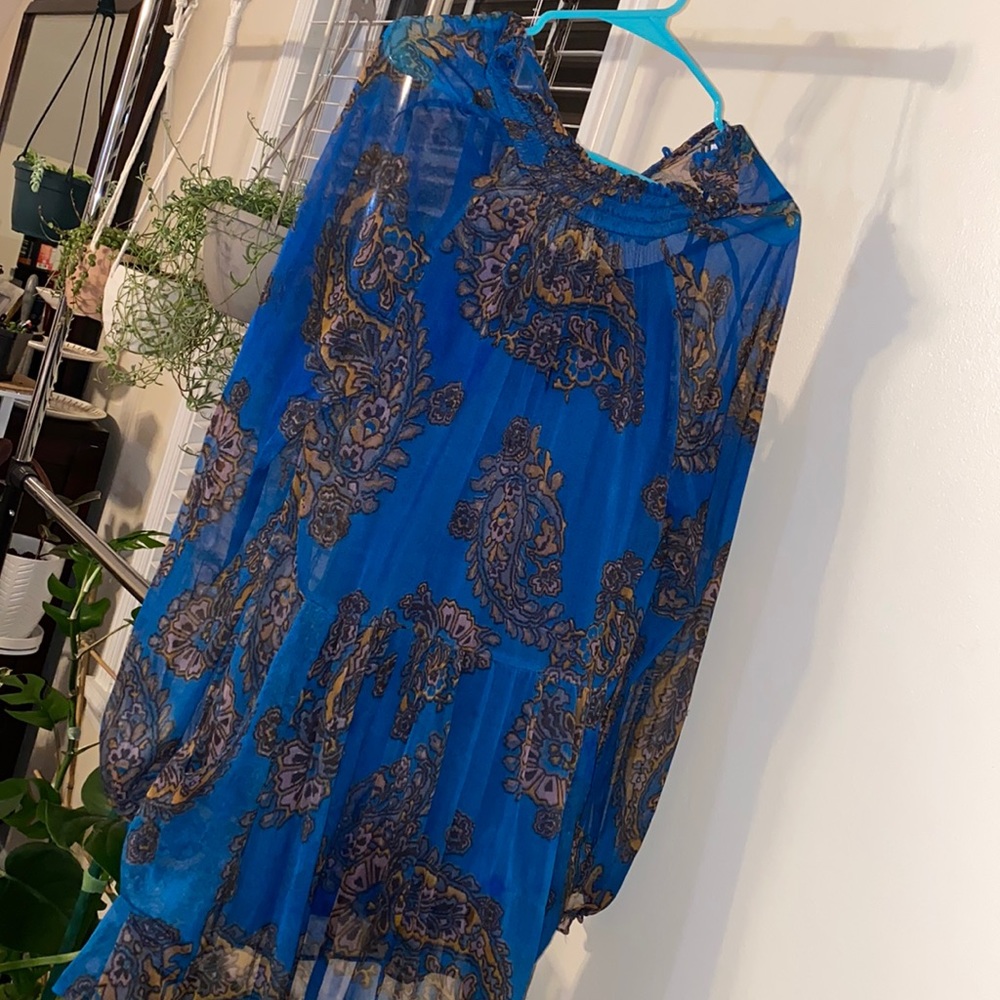 Free People. Size Medium blouse.